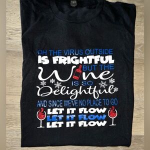 NWOT Fun Christmas Shirt Let it Flow 🍷 Womens size Medium